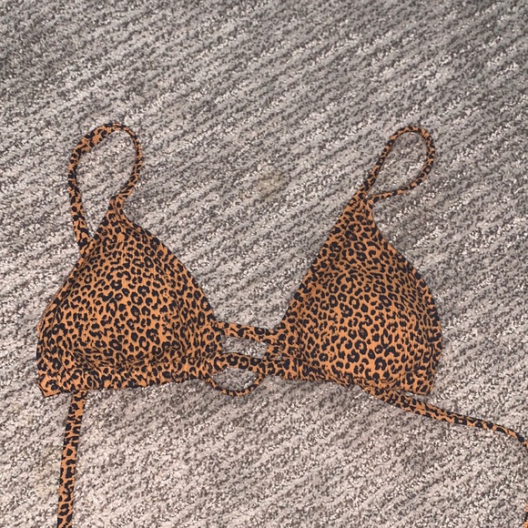 Hi!! Cross back cheetah print swim suit, Size S - Picture 1 of 3